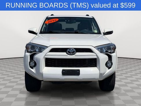 Used 2019 Toyota 4Runner SR5 Premium AWD/4WD image 2