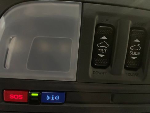 Used 2018 Subaru Impreza 2.0i Sport image 12