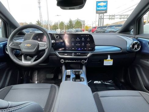 New 2026 Chevrolet Equinox EV LT w/ LPO, Tech Bronze Package FWD image 29
