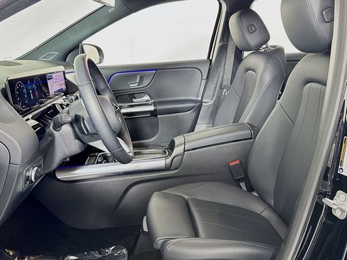 Certified 2025 Mercedes-Benz GLA 250 image 17