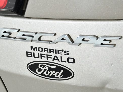 Used 2017 Ford Escape SE image 22