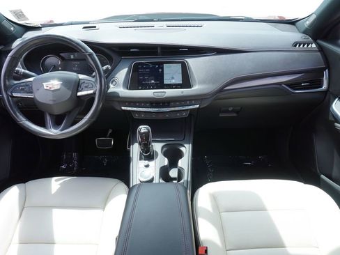 Used 2021 Cadillac XT4 Sport FWD image 11