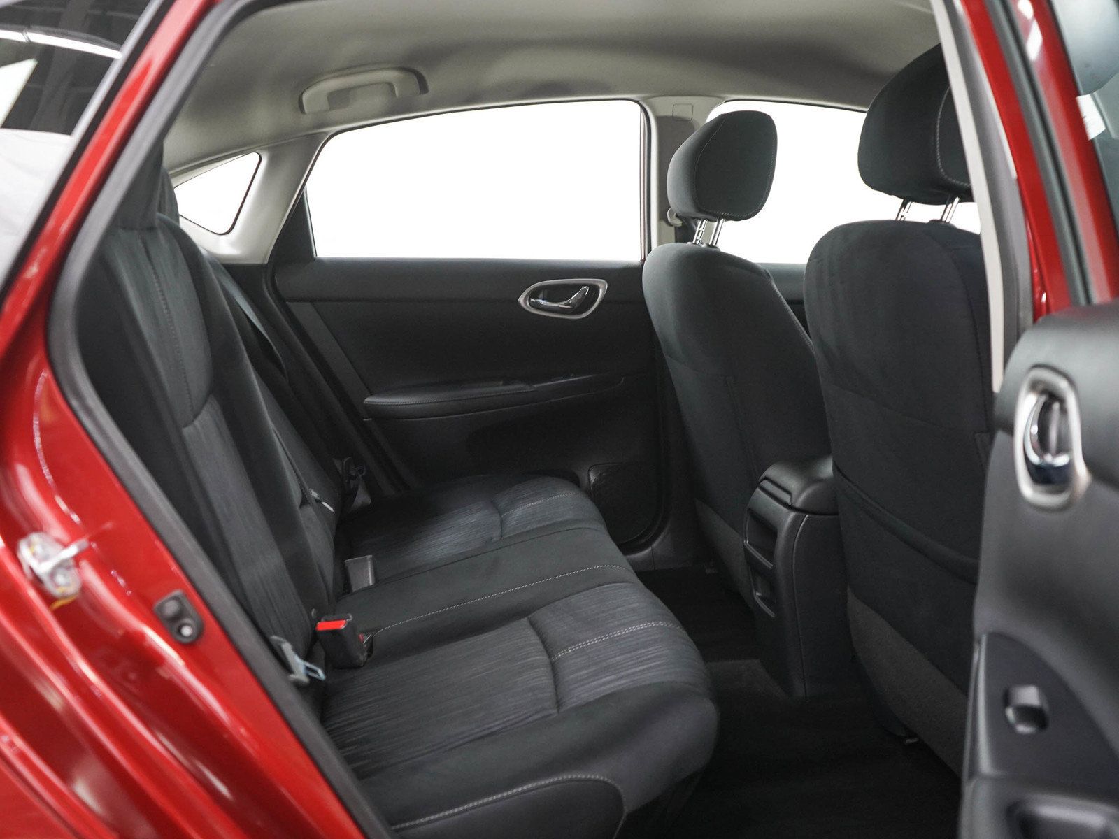 Used 2017 Nissan Sentra SV w/ Driver's Assist Package FWD image 12
