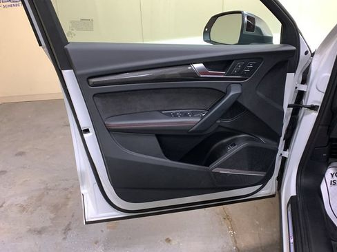 Used 2020 Audi SQ5 Premium Plus AWD/4WD image 28