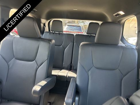 Used 2025 Lexus TX 500h AWD w/ Technology Package image 14