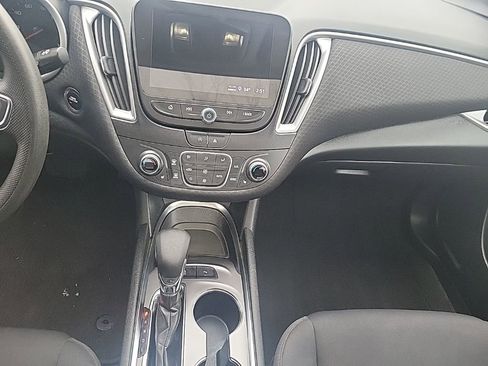 Used 2024 Chevrolet Malibu LT image 13