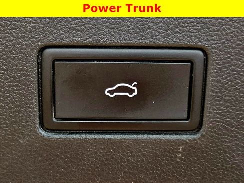 Used 2023 Volkswagen Atlas SEL image 34