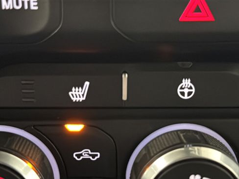Used 2020 RAM 1500 Big Horn AWD/4WD image 38