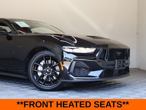 Used 2025 Ford Mustang GT RWD image 3