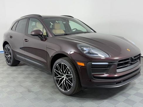 New 2026 Porsche Macan AWD/4WD image 9