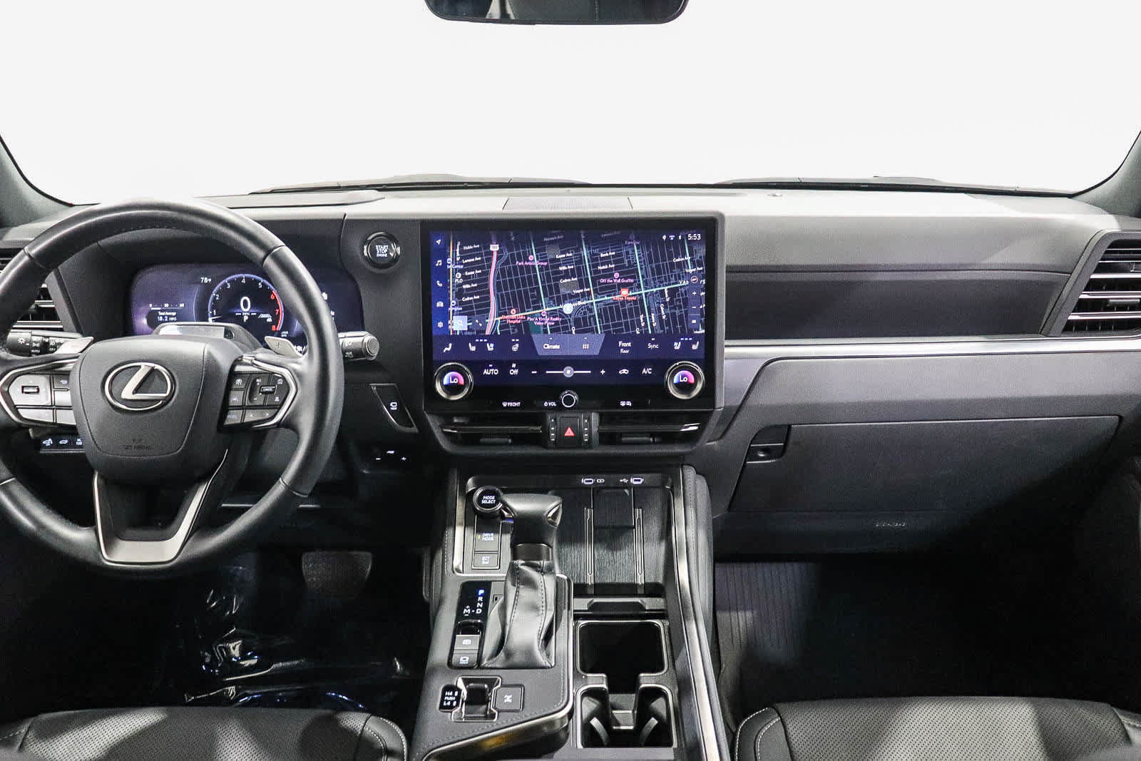 Used 2024 Lexus GX 550 w/ Accessory Package (Z1) AWD/4WD image 13