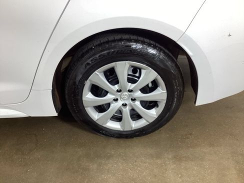 Used 2024 Toyota Corolla LE FWD image 26