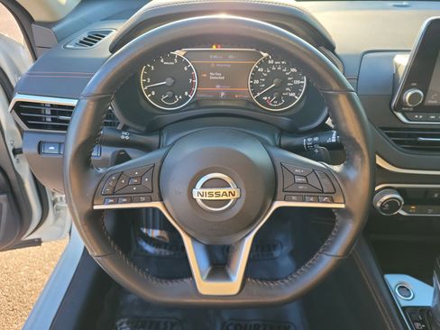 Certified 2022 Nissan Altima 2.5 SR image 25