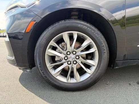 Used 2024 Buick Enclave Avenir w/ Avenir Technology Package AWD/4WD image 43