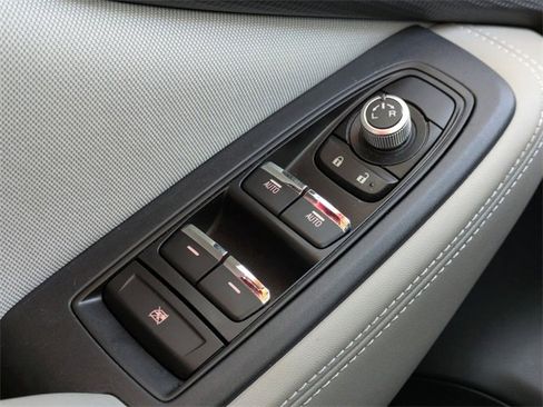 Used 2019 Subaru Forester Premium w/ All-Weather Package image 25