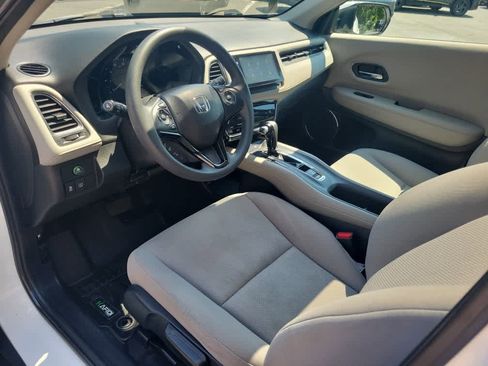 Used 2018 Honda HR-V EX image 22