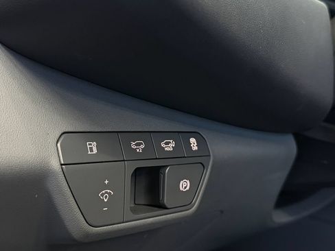 Used 2024 Kia EV9 Wind AWD/4WD image 18