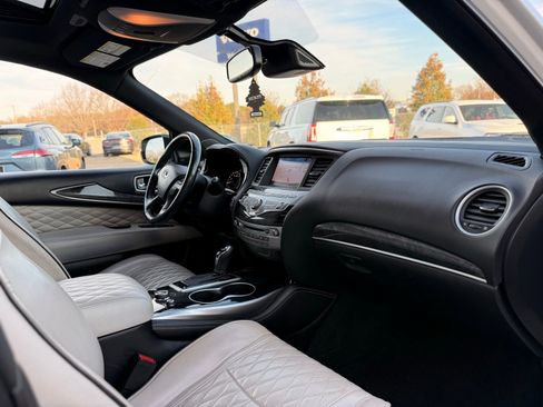 Used 2019 INFINITI QX60 Luxe w/ Limited Package image 31