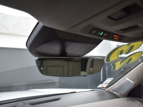 Used 2023 Cadillac Escalade ESV Premium Luxury Platinum w/ Heavy-Duty Trailer Package image 23