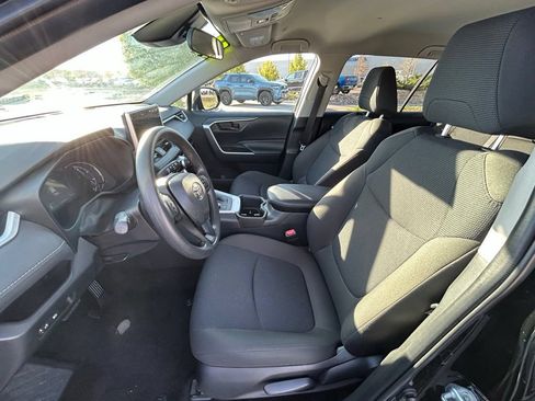 Used 2025 Toyota RAV4 LE AWD/4WD image 12