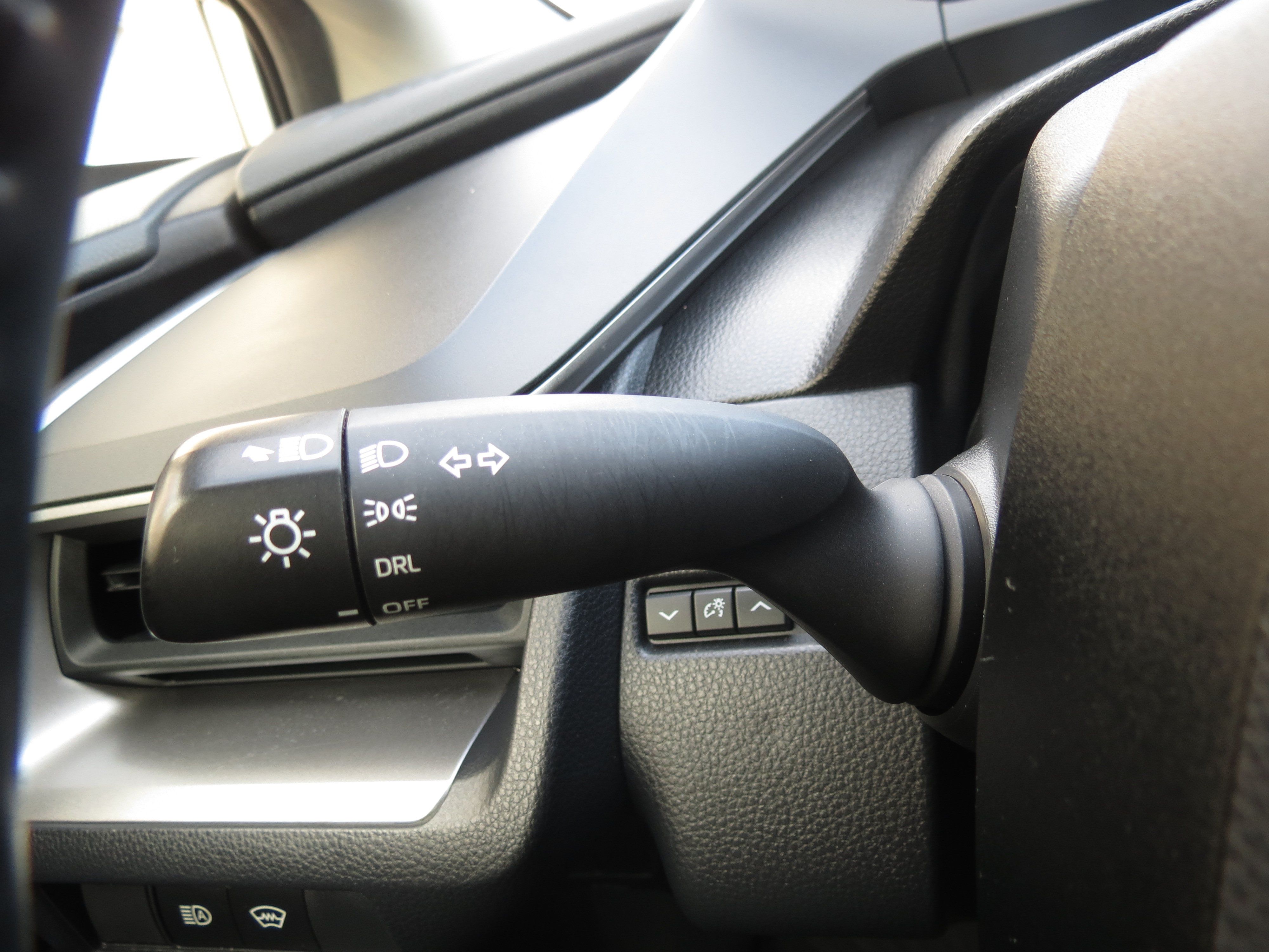 Used 2023 Toyota Prius LE FWD image 16