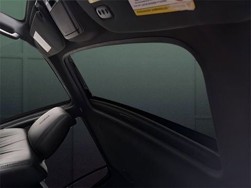 Used 2014 Lincoln Navigator L 4WD image 28