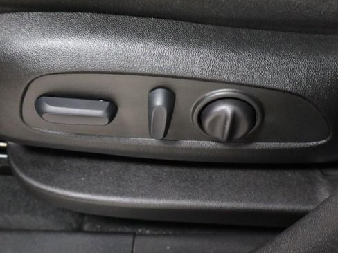 Used 2022 Chevrolet Equinox LT image 10