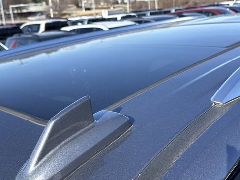 Used 2021 GMC Yukon Denali w/ Denali Premium Package image 20