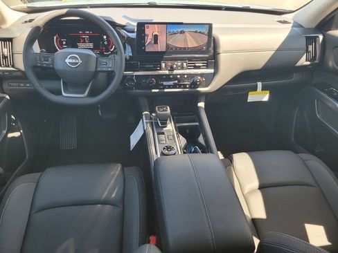 New 2026 Nissan Pathfinder SL w/ Cargo Package AWD/4WD image 10