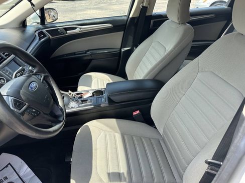 Used 2018 Ford Fusion S FWD image 9