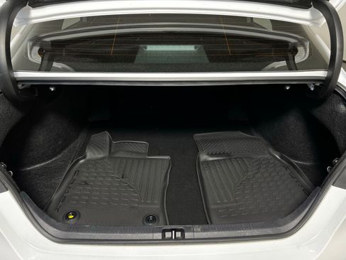 Used 2024 Toyota Camry SE image 23