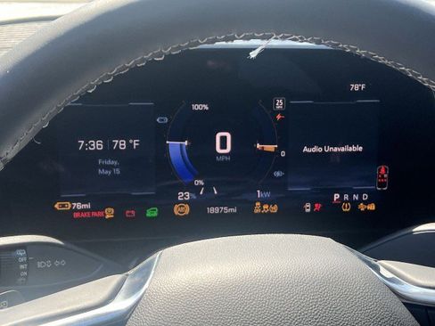 Used 2025 Chevrolet Equinox EV LT w/ Convenience Package image 12