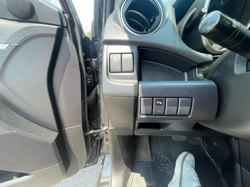 Used 2014 MAZDA MAZDA5 Touring w/ Moonroof & Audio Package FWD image 19