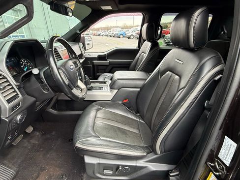 Used 2019 Ford F150 Platinum w/ Equipment Group 701A Luxury image 12