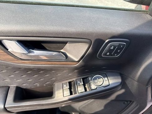 Used 2020 Ford Escape Titanium AWD/4WD image 13
