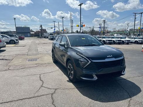 Certified 2023 Kia Sportage LX image 11