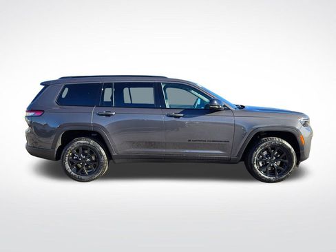 New 2026 Jeep Grand Cherokee L 4WD image 2