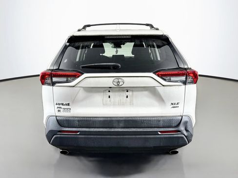 Used 2019 Toyota RAV4 XLE w/ Convenience Package AWD/4WD image 5