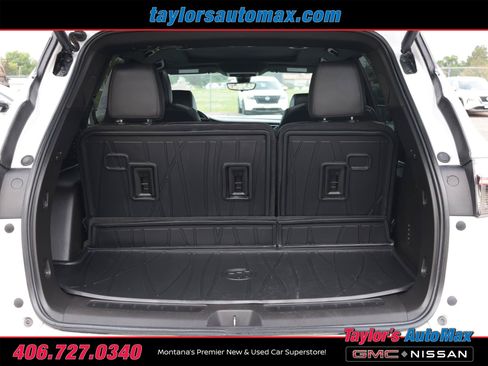 Used 2023 Buick Enclave Avenir w/ Avenir Technology Package AWD/4WD image 40