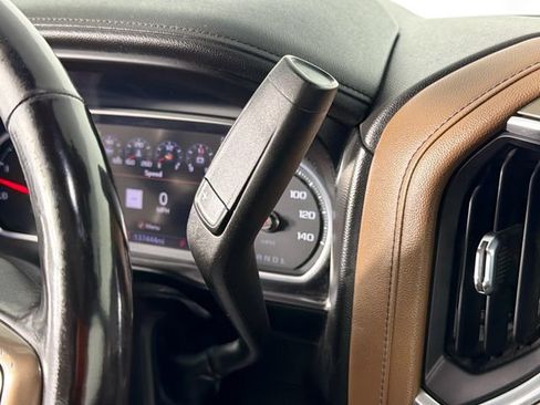 Used 2020 Chevrolet Silverado 3500 High Country w/ Technology Package AWD/4WD image 16