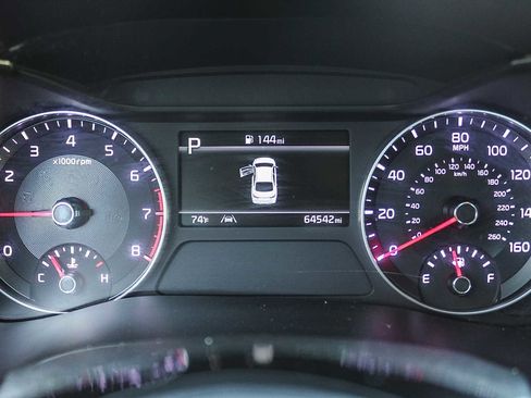 Used 2023 Kia Forte LXS w/ LXS Technology Package FWD image 19
