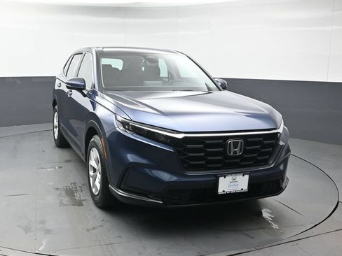 Used 2024 Honda CR-V LX image 9