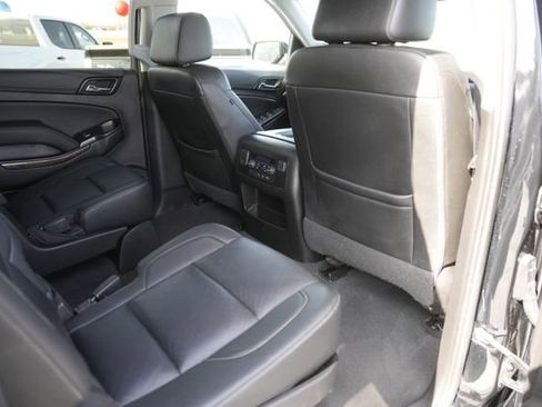 Used 2020 Chevrolet Suburban LT w/ Luxury Package image 17
