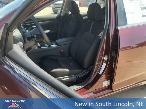 New 2025 Nissan Sentra SV image 9