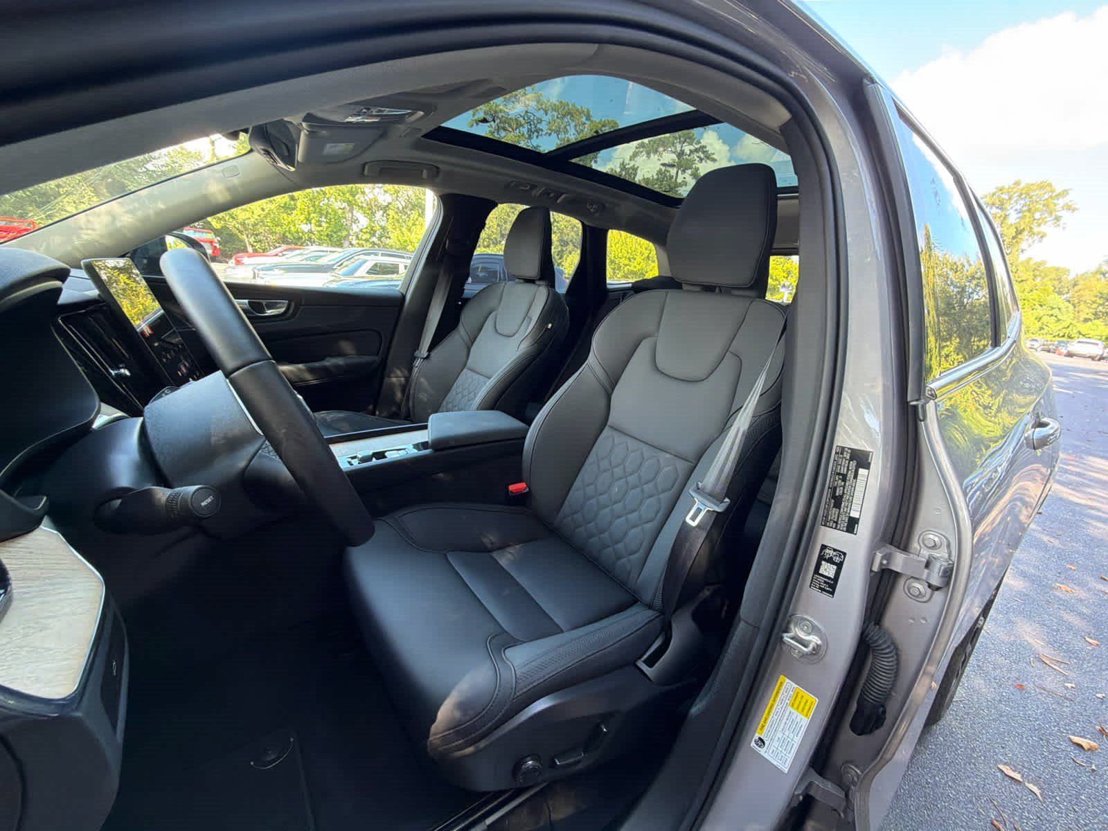 Used 2026 Volvo XC60 B5 Plus AWD/4WD image 25