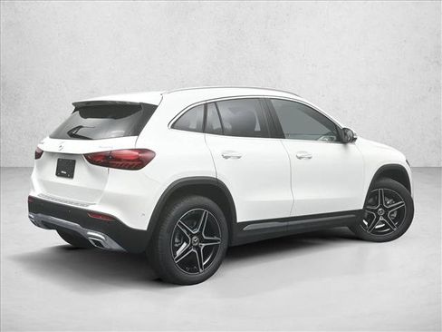 New 2026 Mercedes-Benz GLA 250 4MATIC image 2