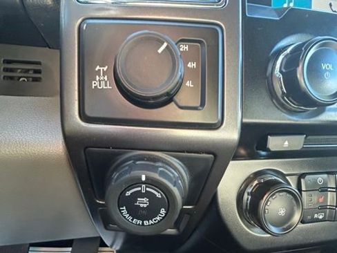 Used 2017 Ford F150 XLT w/ Equipment Group 302A Luxury image 19