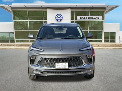 Used 2025 Buick Encore GX Avenir image 6