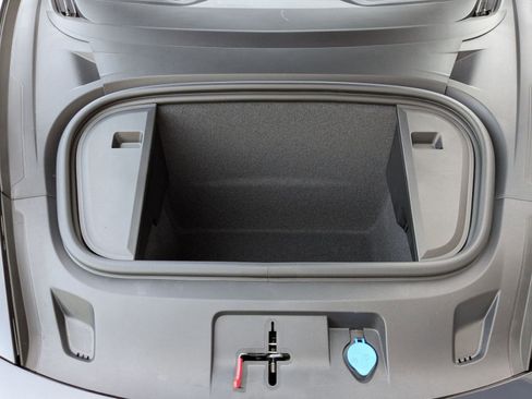 New 2026 Porsche Taycan GTS image 27