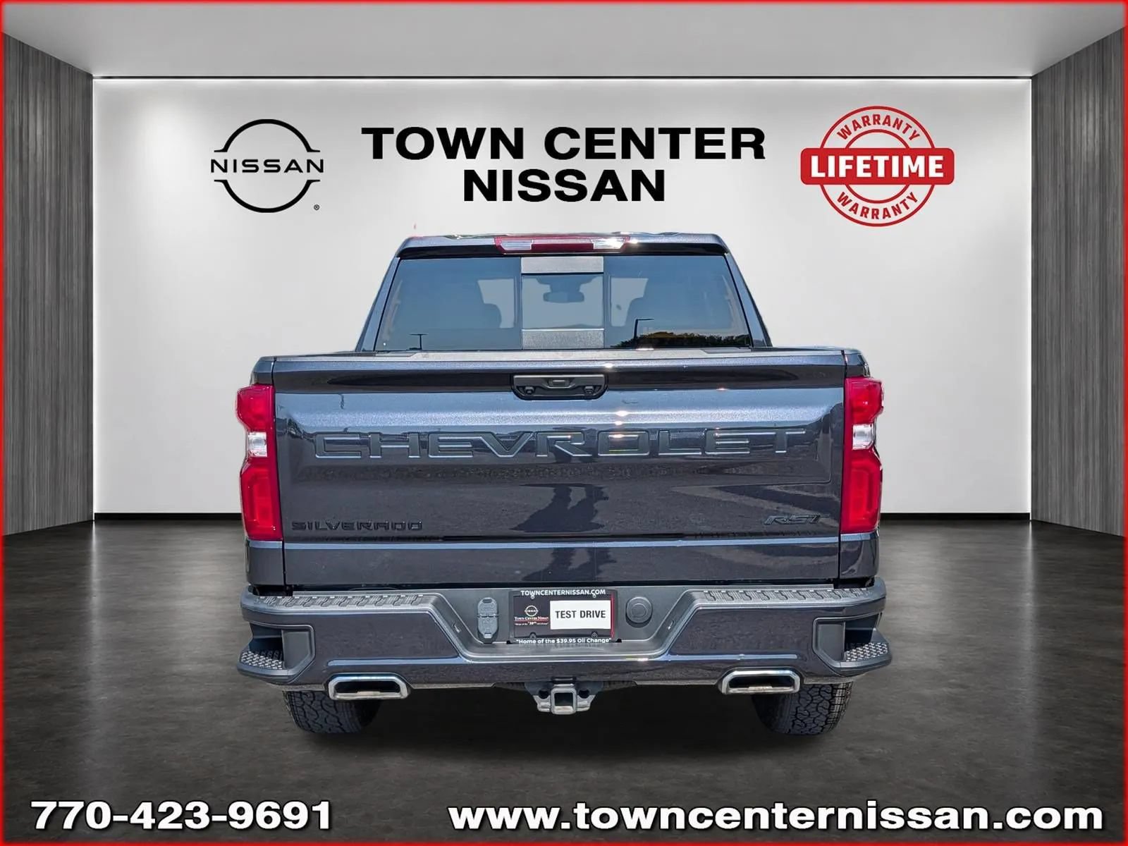 Used 2024 Chevrolet Silverado 1500 RST AWD/4WD image 6